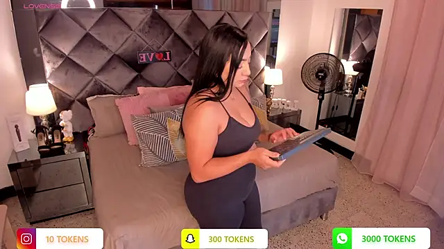 Snapshot of sofhiaa_adaams chatting on 10, 3, 2025 sofhiaa adaams online show from 10, 3, 2025