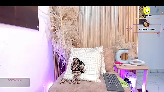 sofhiaa adaams online show from 14, 2, 2026