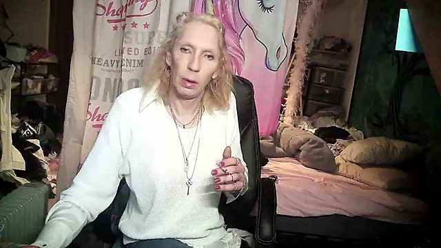 Ombeline1 online show from 25, 2, 2025