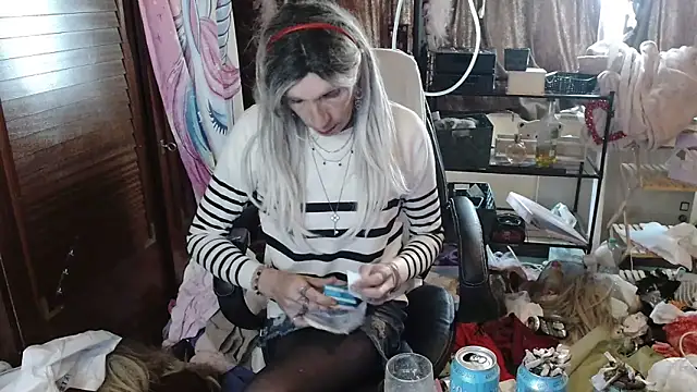 Ombeline1 online show from 21, 10, 2025