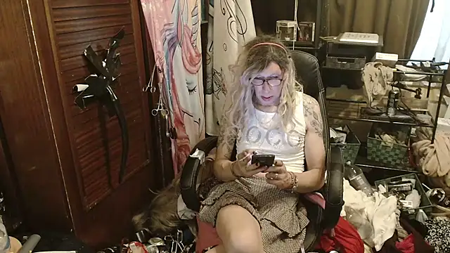 Snapshot of Ombeline1 chatting on 30, 5, 2026 Ombeline1 online show from 30, 5, 2026