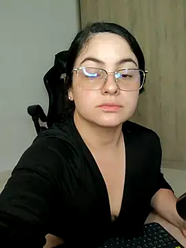 Snapshot of Lia_Hurley chatting on 30, 5, 2026 Lia Hurley online show from 30, 5, 2026