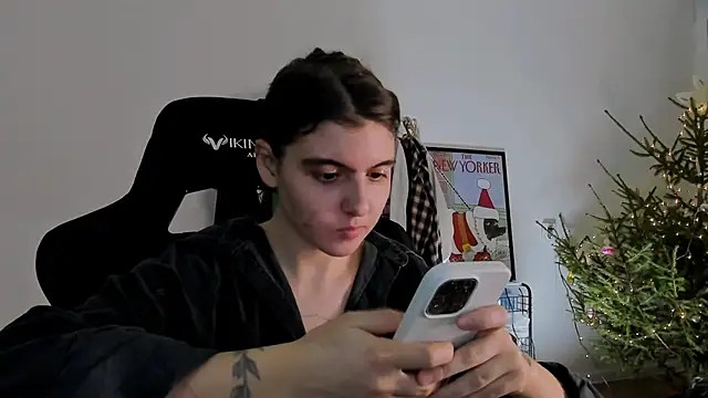 emmamurrr online show from 26, 12, 2024