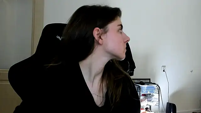 emmamurrr online show from 7, 11, 2025