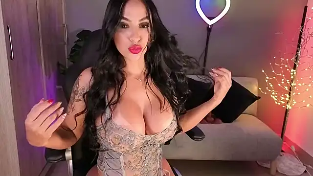 alina cruz online show from 15, 12, 2025