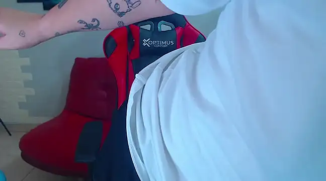 isabeautyx19 online show from 5, 1, 2025