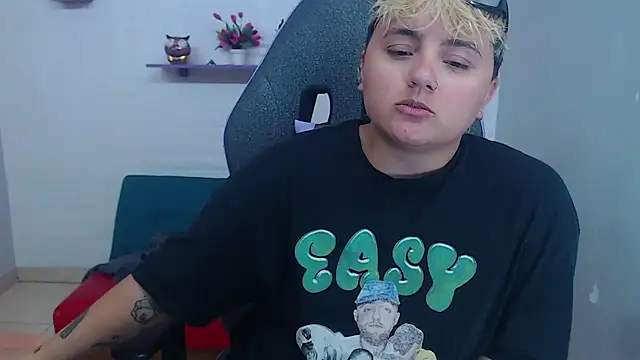 isabeautyx19 online show from 8, 2, 2025