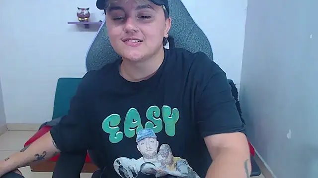 isabeautyx19 online show from 8, 2, 2025