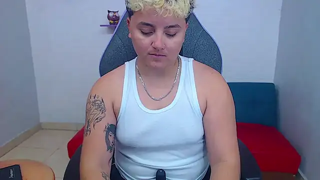 isabeautyx19 online show from 12, 2, 2025