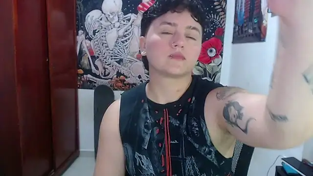 Snapshot of isabeautyx19 chatting on 19, 4, 2026 isabeautyx19 online show from 19, 4, 2026