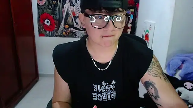 Snapshot of isabeautyx19 chatting on 28, 4, 2026 isabeautyx19 online show from 28, 4, 2026