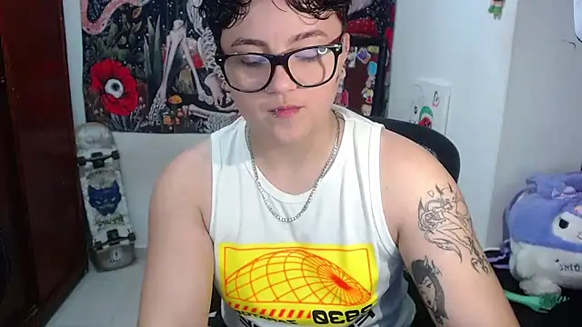 Snapshot of isabeautyx19 chatting on 1, 5, 2026 isabeautyx19 online show from 1, 5, 2026