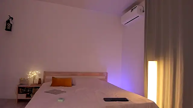 Snapshot of loove_melody chatting on 15, 10, 2025 loove melody online show from 15, 10, 2025