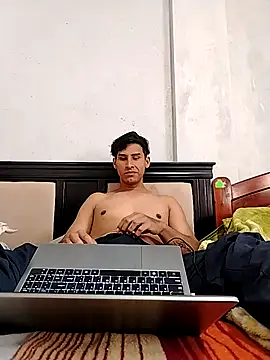 Snapshot of Elhhip chatting on 24, 5, 2026 Elhhip online show from 24, 5, 2026
