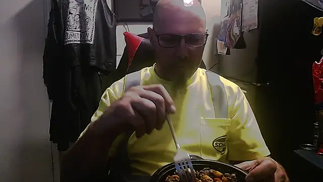 KrazyLegz online show from 18, 9, 2025