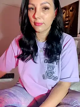 ReiyaRey online show from 15, 4, 2026