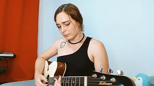 Catnessa online show from 19, 10, 2025