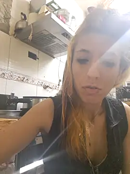 Snapshot of gala2 chatting on 3, 4, 2026 gala2 online show from 3, 4, 2026