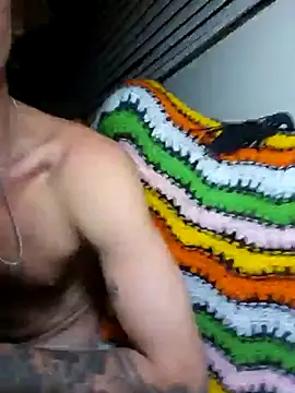 Snapshot of RynoVonHugenDONG chatting on 29, 11, 2025 RynoVonHugenDONG online show from 29, 11, 2025