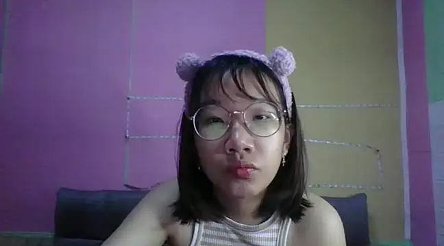 Snapshot of Nanoko chatting on 9, 12, 2024 Nanoko online show from 9, 12, 2024