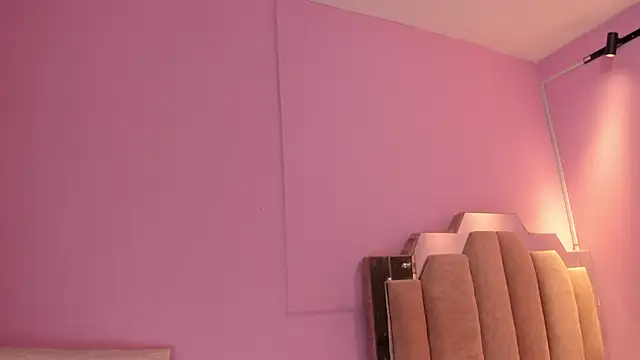 LoveQueen2 online show from 12, 11, 2025