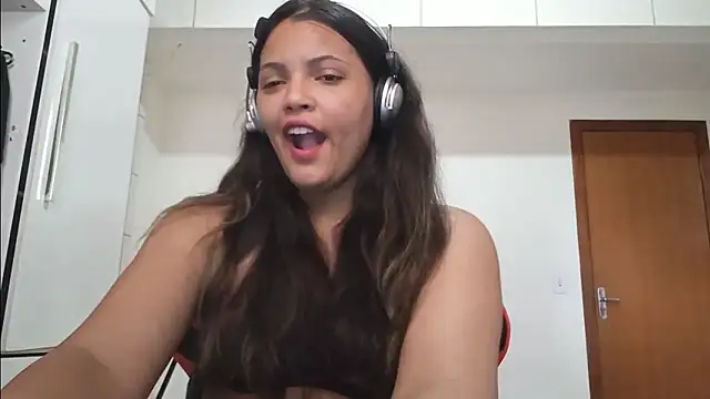 Snapshot of bombomepimenta chatting on 25, 1, 2025 bombomepimenta online show from 25, 1, 2025