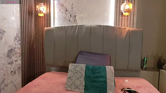 Snapshot of Danielaa_a chatting on 12, 10, 2025 Danielaa a online show from 12, 10, 2025