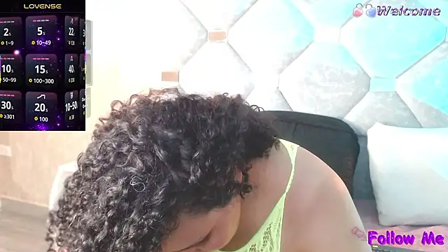 Snapshot of Danielaa_a chatting on 7, 3, 2026 Danielaa a online show from 7, 3, 2026