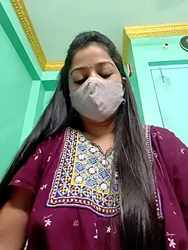 Snapshot of Monalisa_Singh chatting on 30, 9, 2025 Monalisa Singh online show from 30, 9, 2025