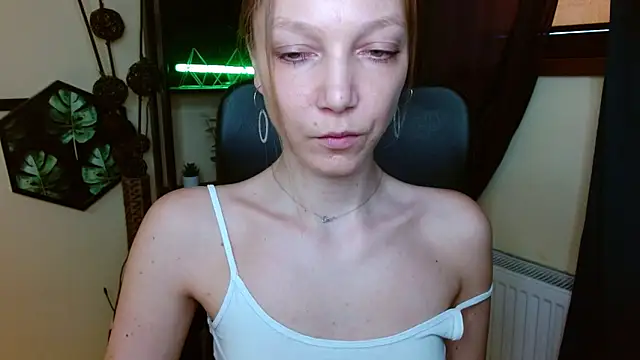 EmillyPlay online show from 2, 4, 2026