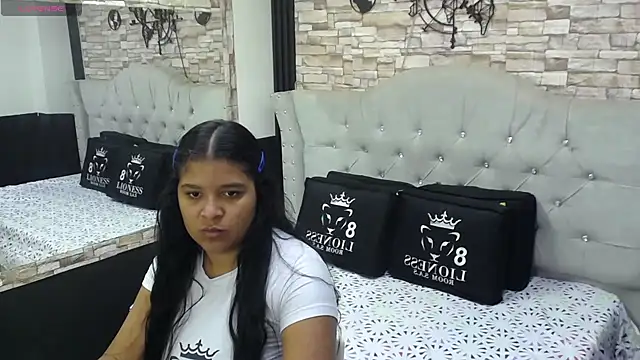Snapshot of sia_cavad chatting on 8, 3, 2025 sia cavad online show from 8, 3, 2025