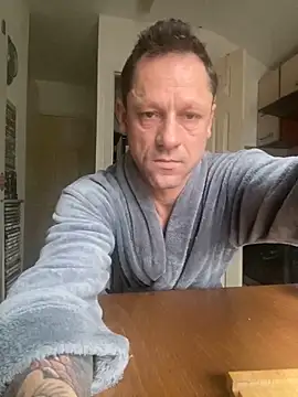 Snapshot of Yourhotboy_42 chatting on 4, 2, 2025 Yourhotboy 42 online show from 4, 2, 2025