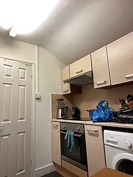 Snapshot of Yourhotboy_42 chatting on 30, 10, 2025 Yourhotboy 42 online show from 30, 10, 2025