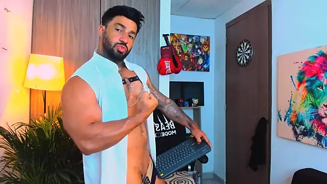 naugthy dominant online show from 13, 10, 2025