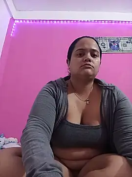 brunnette hot online show from 2, 6, 2026