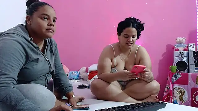 brunnette hot online show from 18, 6, 2026
