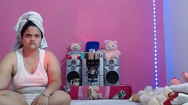 brunnette hot online show from 30, 6, 2026