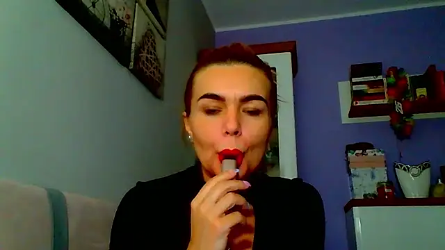 Snapshot of DESIREjenny chatting on 10, 12, 2024 DESIREjenny online show from 10, 12, 2024