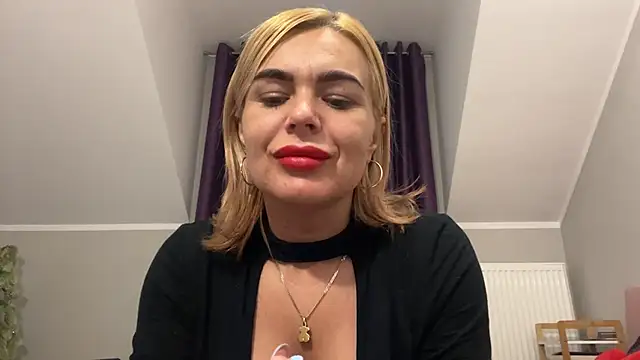 Snapshot of DESIREjenny chatting on 20, 12, 2024 DESIREjenny online show from 20, 12, 2024