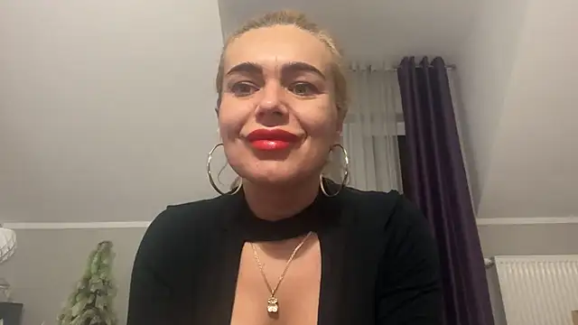 Snapshot of DESIREjenny chatting on 28, 12, 2024 DESIREjenny online show from 28, 12, 2024