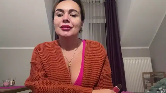 Snapshot of DESIREjenny chatting on 16, 10, 2025 DESIREjenny online show from 16, 10, 2025