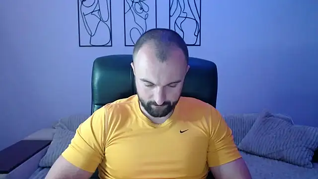 brindlefly6969 online show from 30, 9, 2025