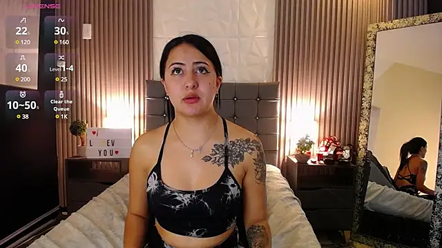 Snapshot of isabella_smith_ chatting on 10, 12, 2024 isabella smith online show from 10, 12, 2024