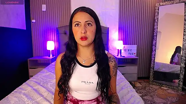 Snapshot of isabella_smith_ chatting on 6, 2, 2025 isabella smith online show from 6, 2, 2025