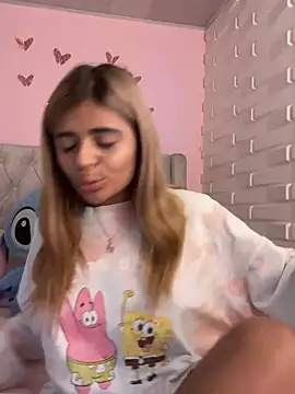 Snapshot of pamell_col chatting on 8, 1, 2025 pamell col online show from 8, 1, 2025