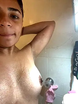 Snapshot of pamell_col chatting on 21, 10, 2025 pamell col online show from 21, 10, 2025