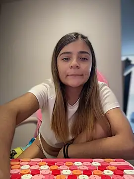 pamell col online show from 15, 4, 2026