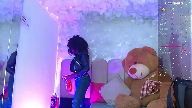 puca ebony online show from 29, 11, 2025