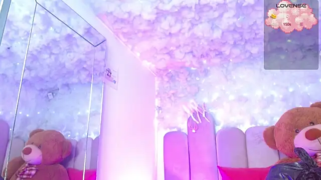 puca ebony online show from 22, 12, 2025