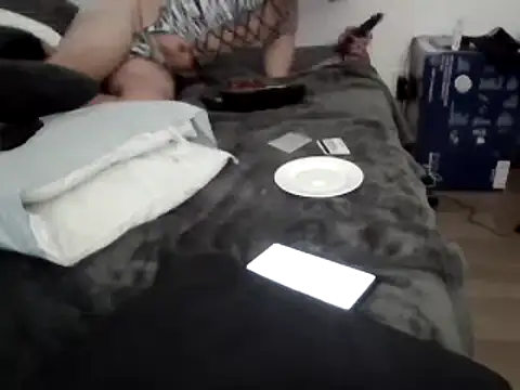 Snapshot of Iliketocooksquirt25 chatting on 11, 2, 2025 Iliketocooksquirt25 online show from 11, 2, 2025